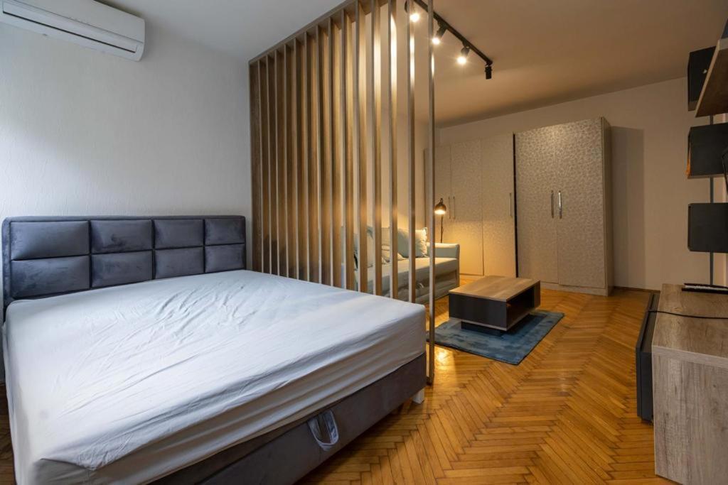 Lumiere Luxe Suites Belgrado Exterior foto